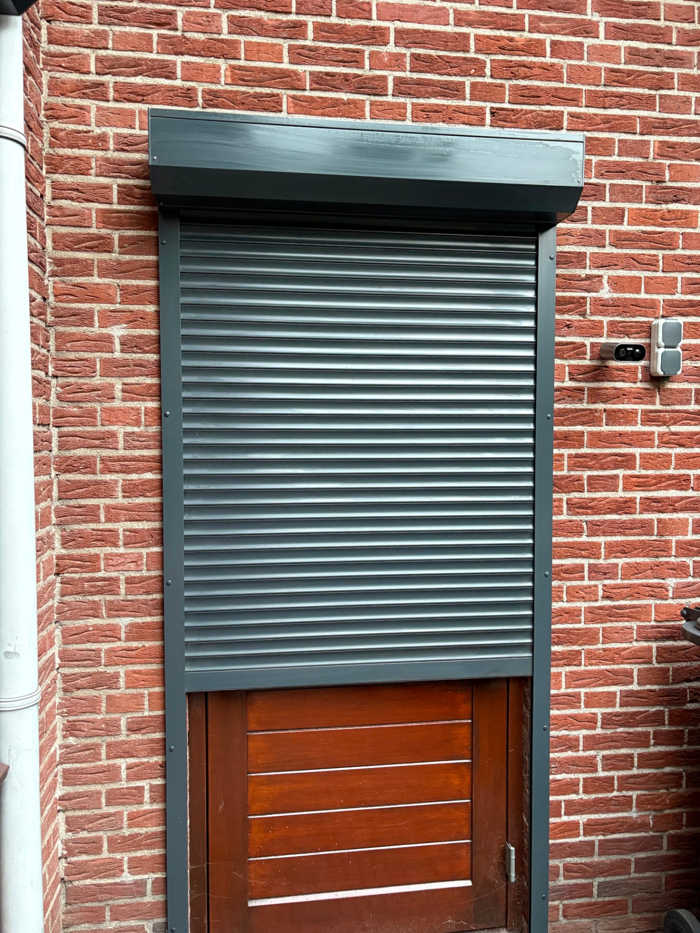 Rolluik geplaatst aan woonhuis in Driel